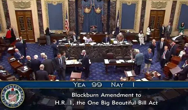 Фотография документа с текстом о поправке Blackburn Amendment к законопроекту H.R. 1, используется как иллюстрация юридической тематики